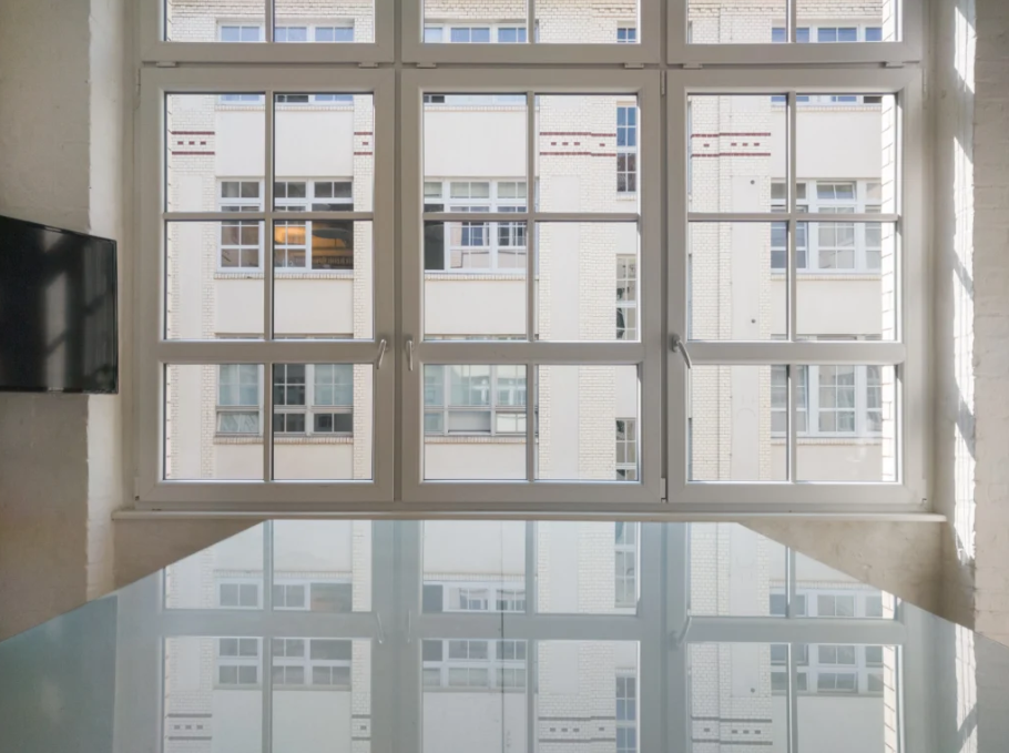 Best Window Styles for Modern Homes in Vernon Hills bow window